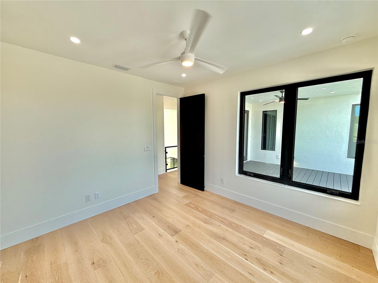 Image 41 of 100 For 807 Flagler Avenue