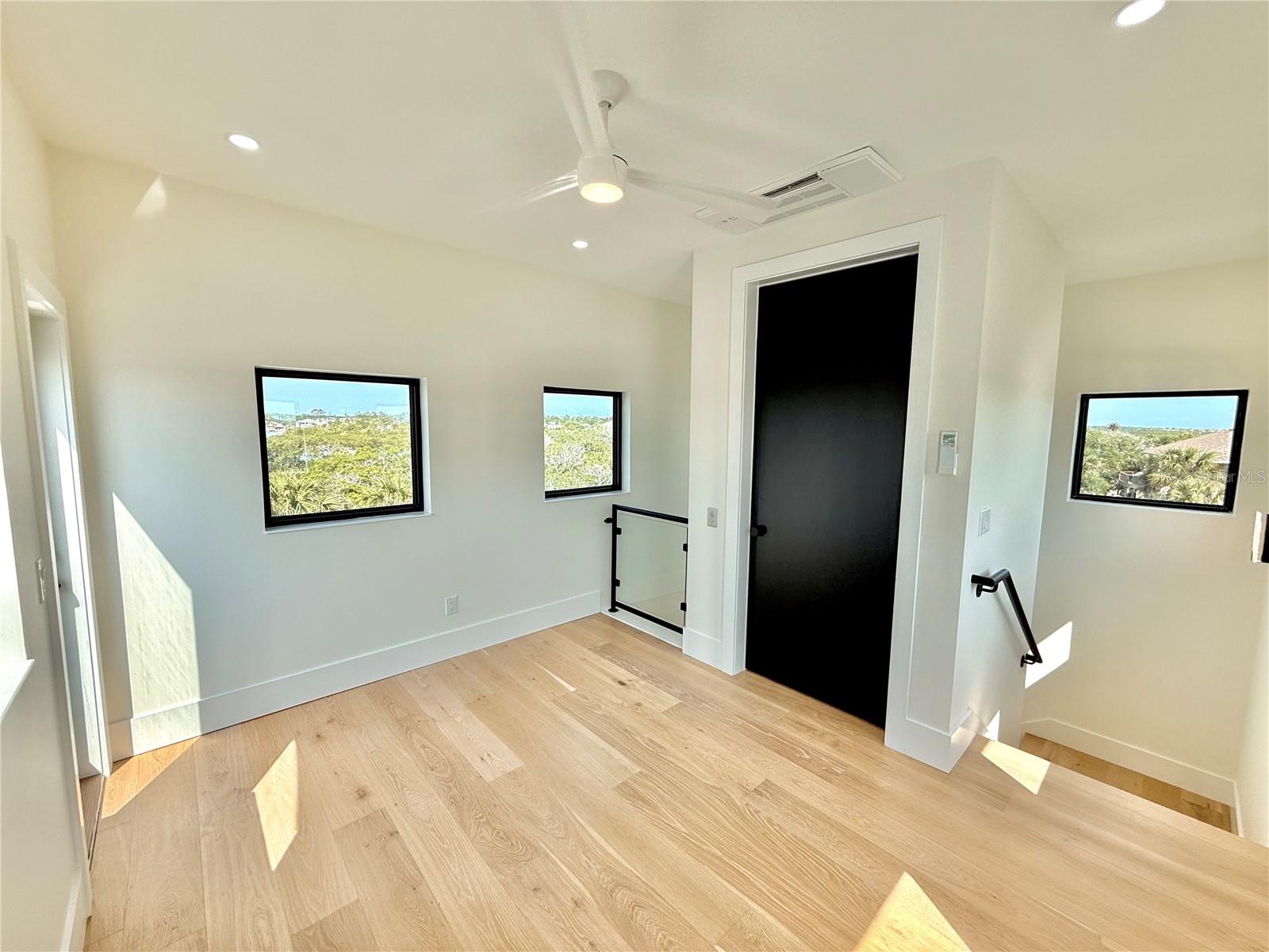 Image 57 of 100 For 807 Flagler Avenue