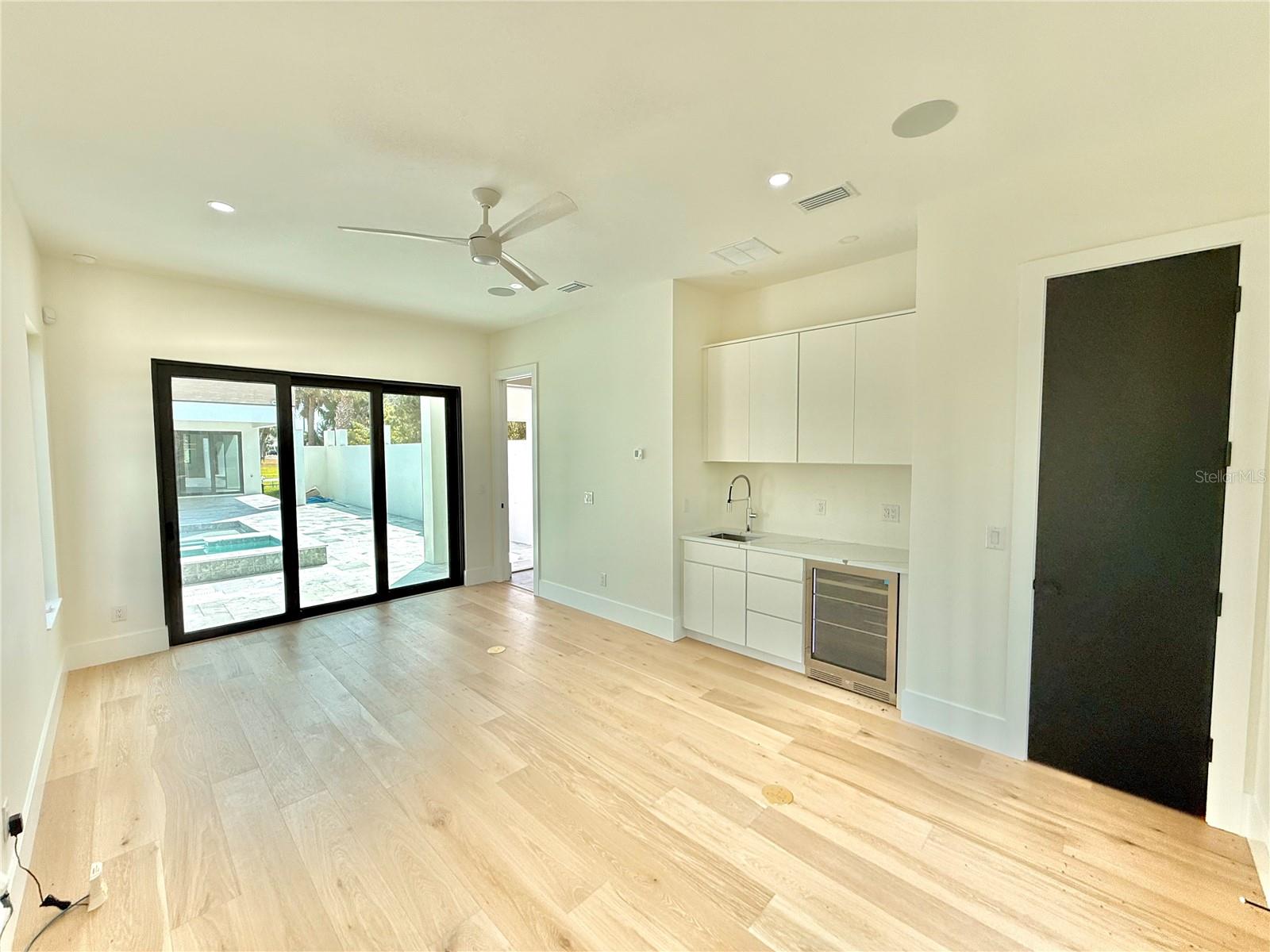 Image 72 of 100 For 807 Flagler Avenue