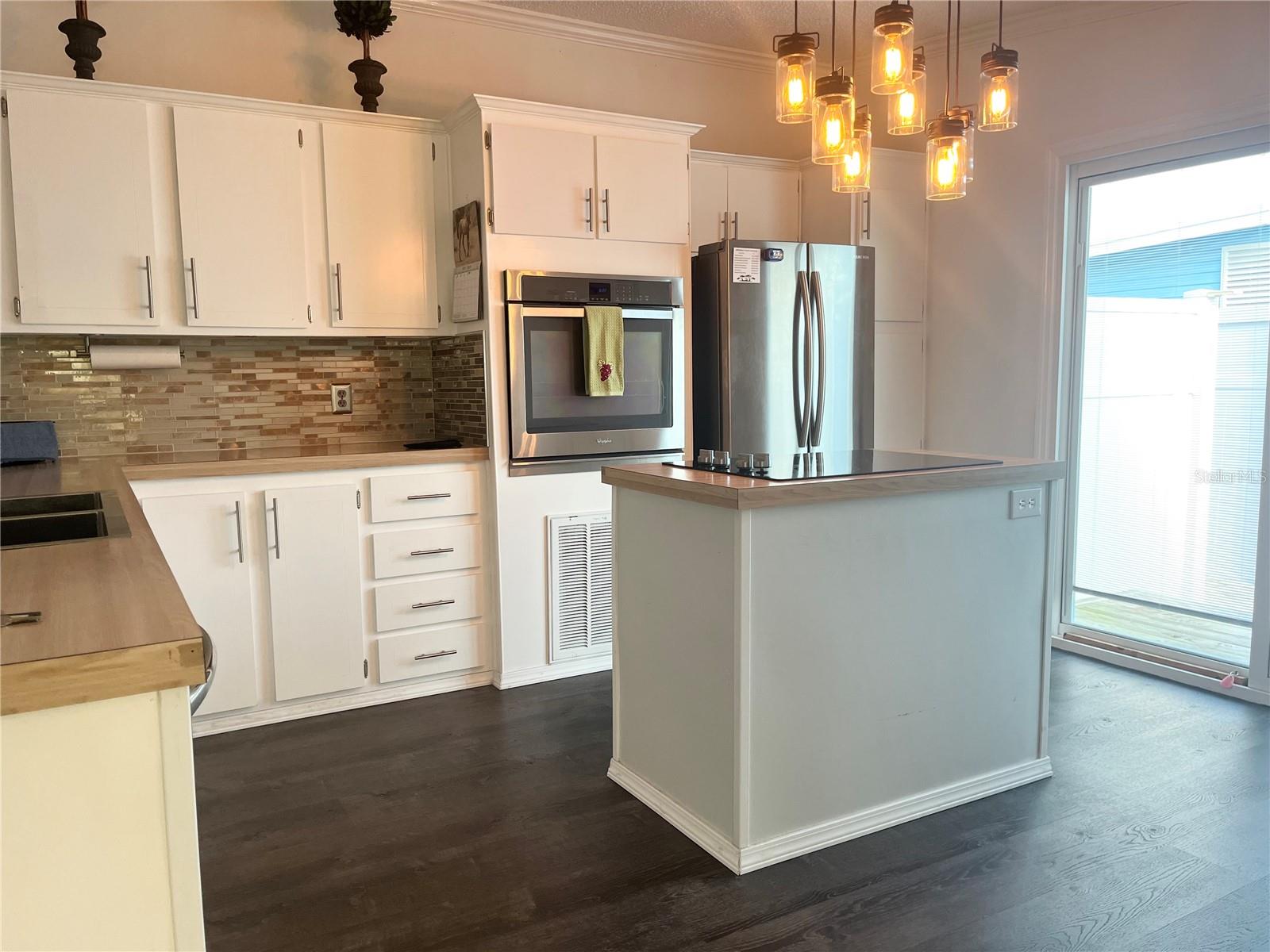 Image 14 of 66 For 254 Seabreeze Drive