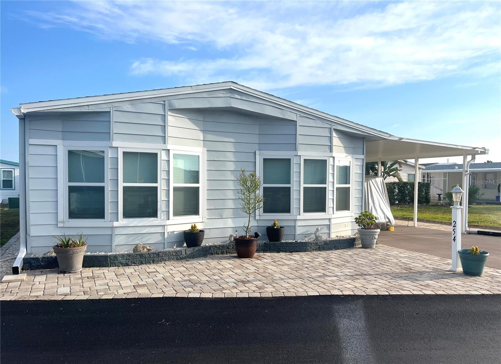Image 2 of 66 For 254 Seabreeze Drive