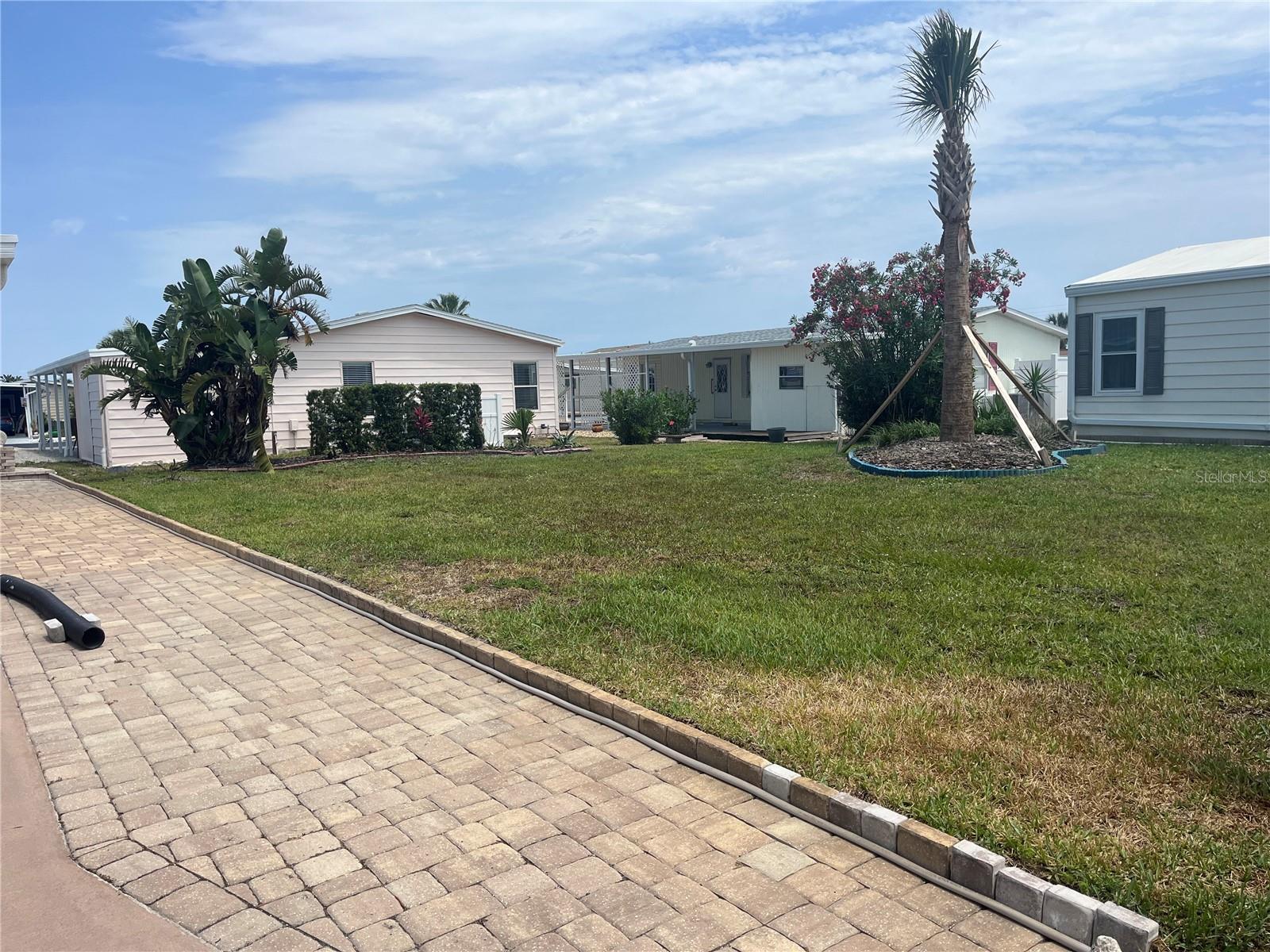 Image 4 of 66 For 254 Seabreeze Drive