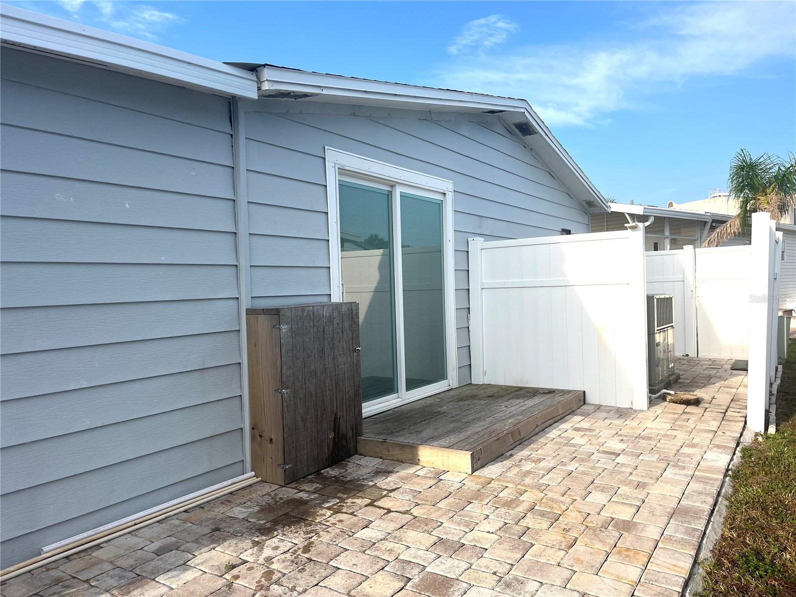 Image 7 of 66 For 254 Seabreeze Drive
