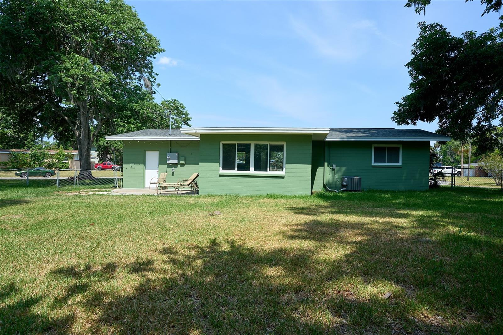 Image 19 of 21 For 1301 Oakwood Avenue