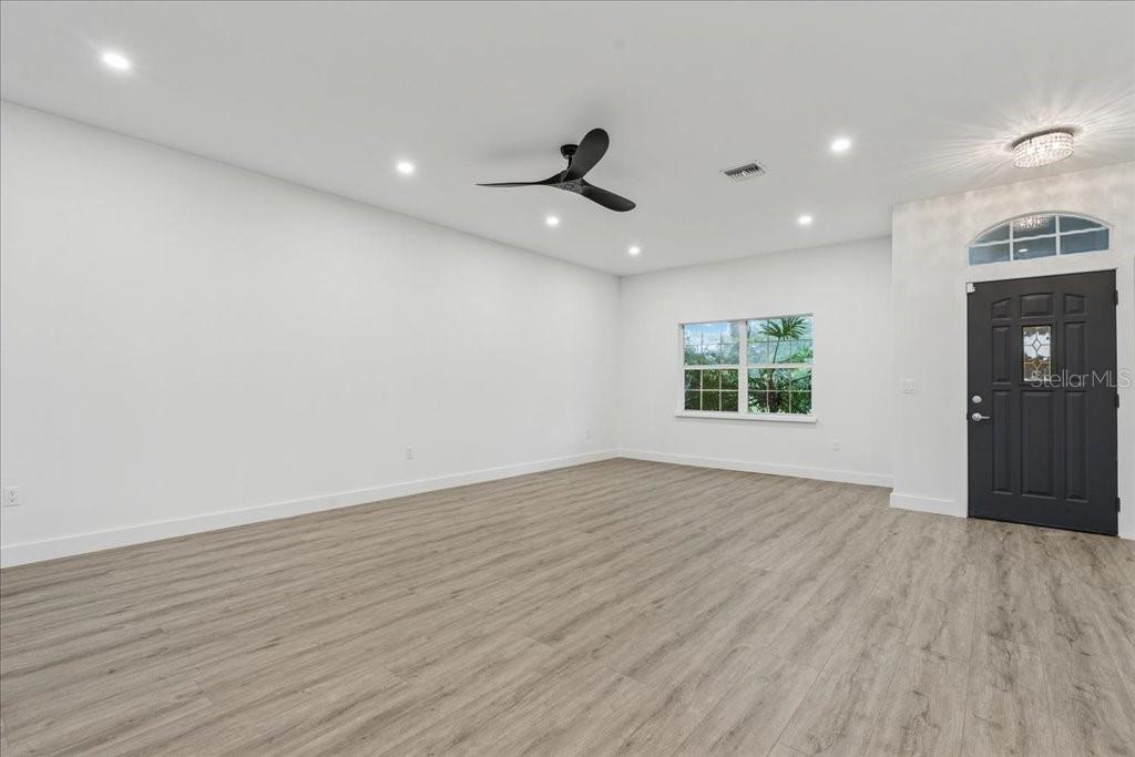 Image 11 of 41 For 2 Saw Mill Court