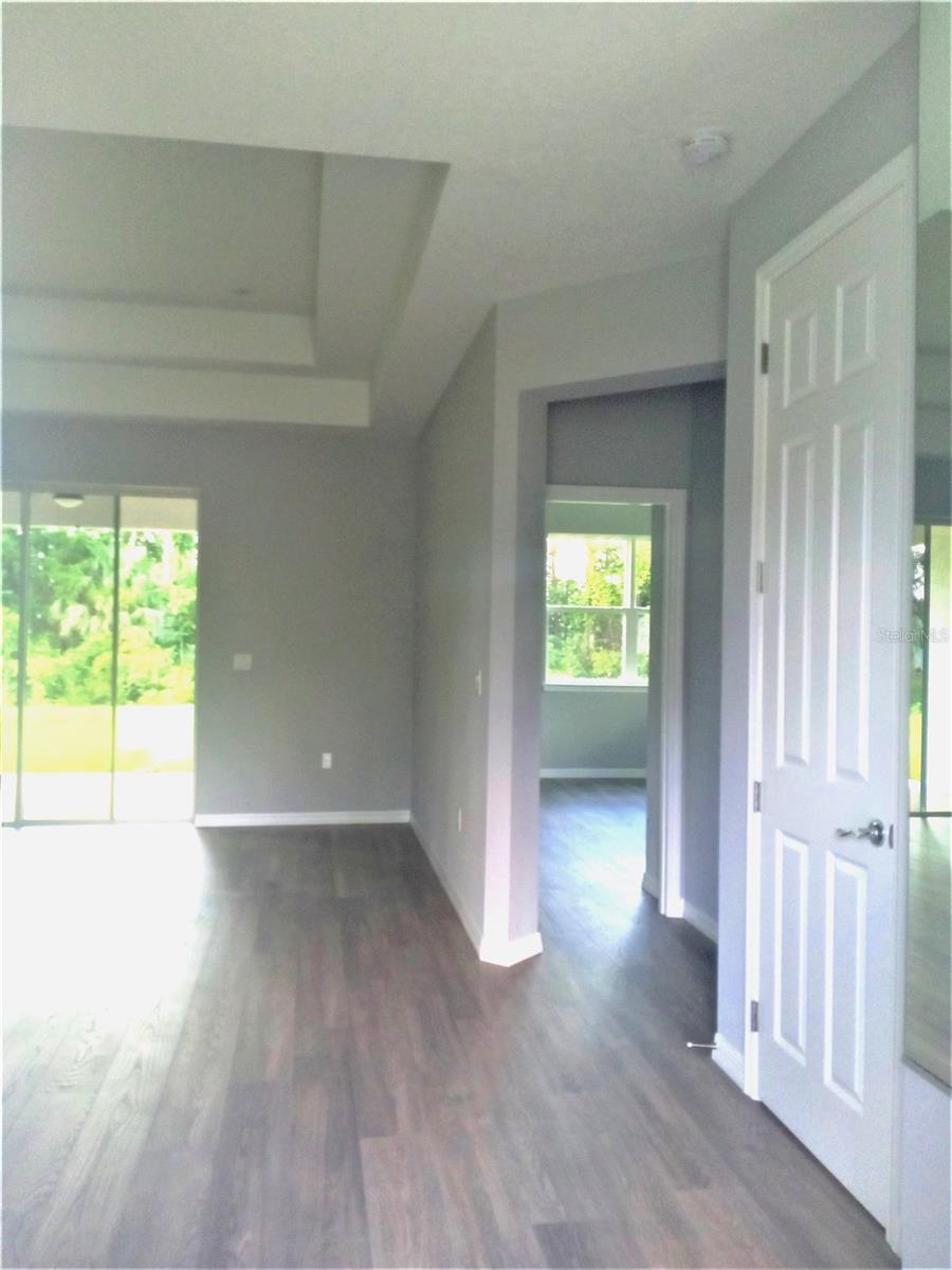 Image 5 of 36 For 60 Raleigh Drive