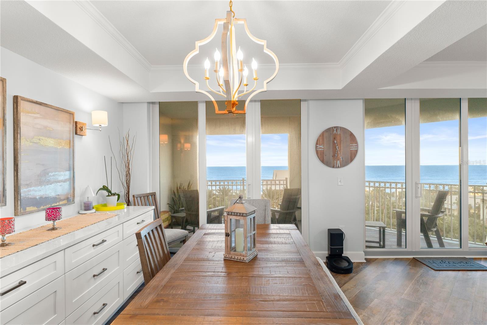Image 17 of 91 For 200 Ocean Crest Drive 614