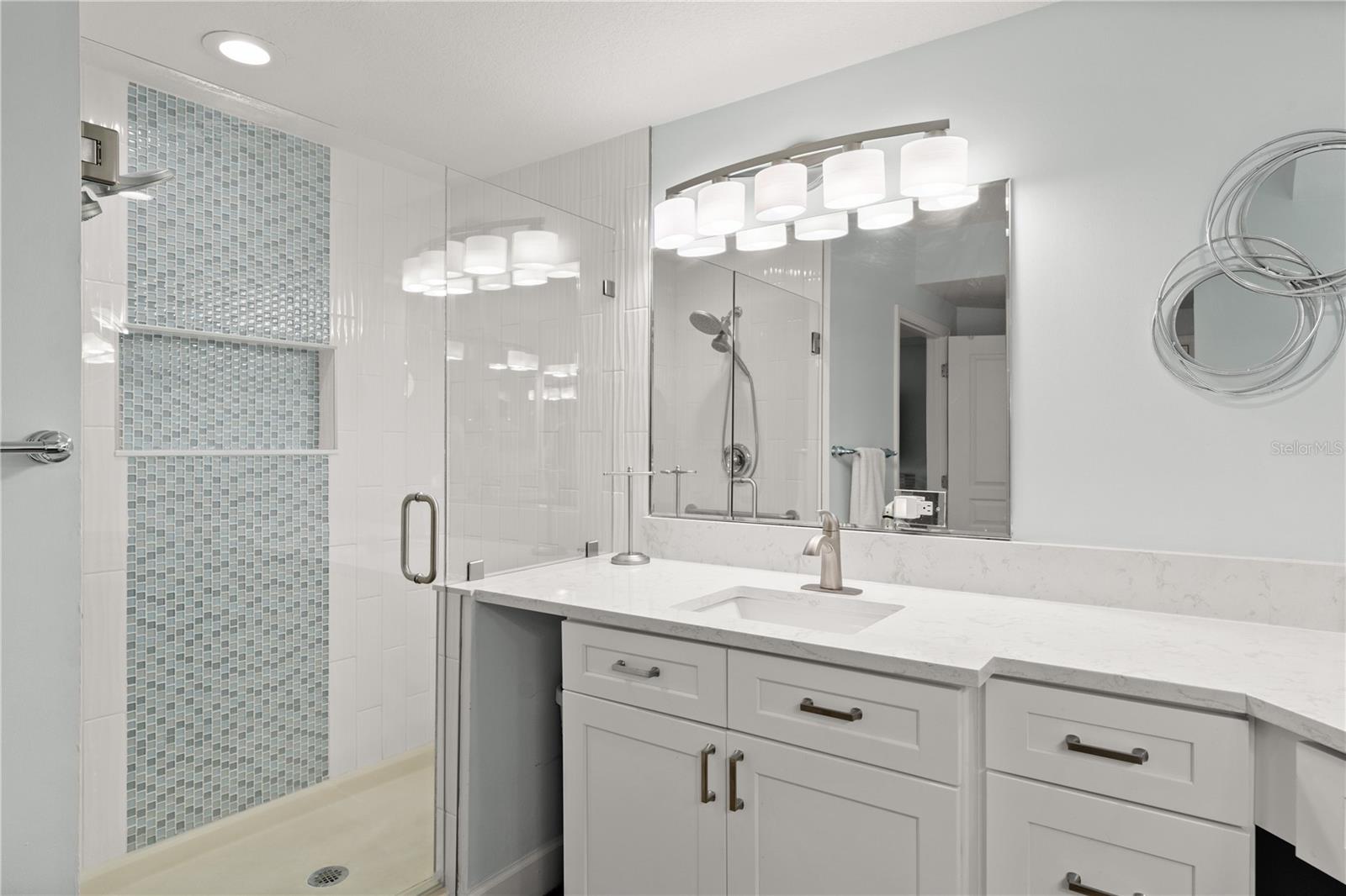 Image 28 of 91 For 200 Ocean Crest Drive 614