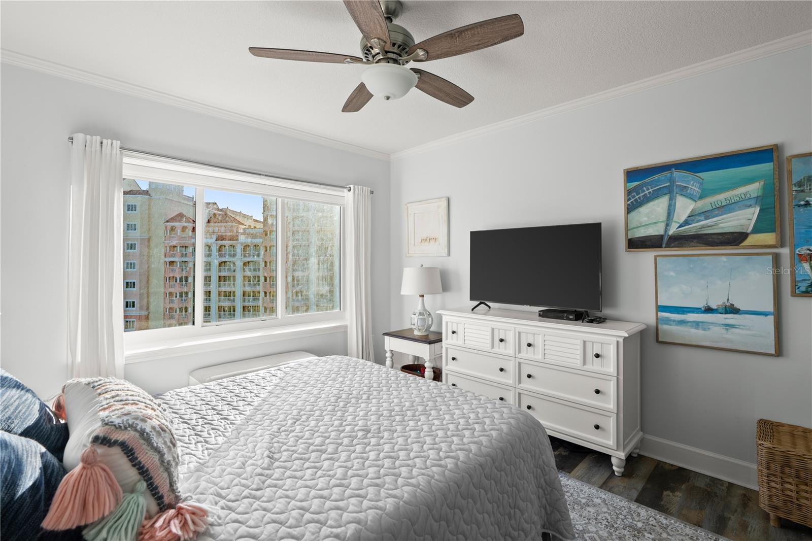 Image 37 of 91 For 200 Ocean Crest Drive 614