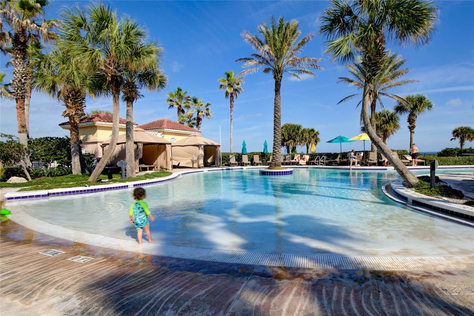 Image 53 of 91 For 200 Ocean Crest Drive 614