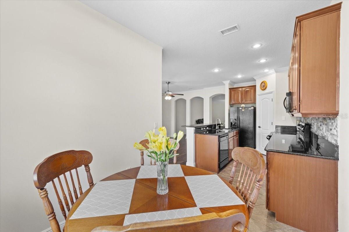 Image 13 of 50 For 70 Riverview Bend S 715