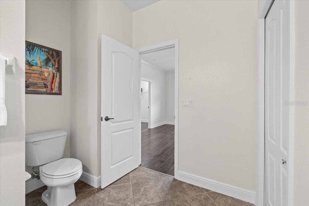 Image 23 of 50 For 70 Riverview Bend S 715