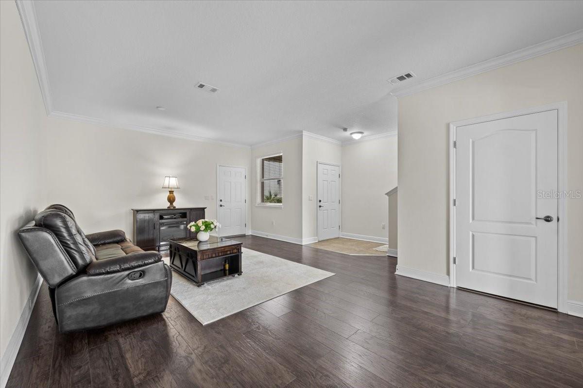 Image 6 of 50 For 70 Riverview Bend S 715