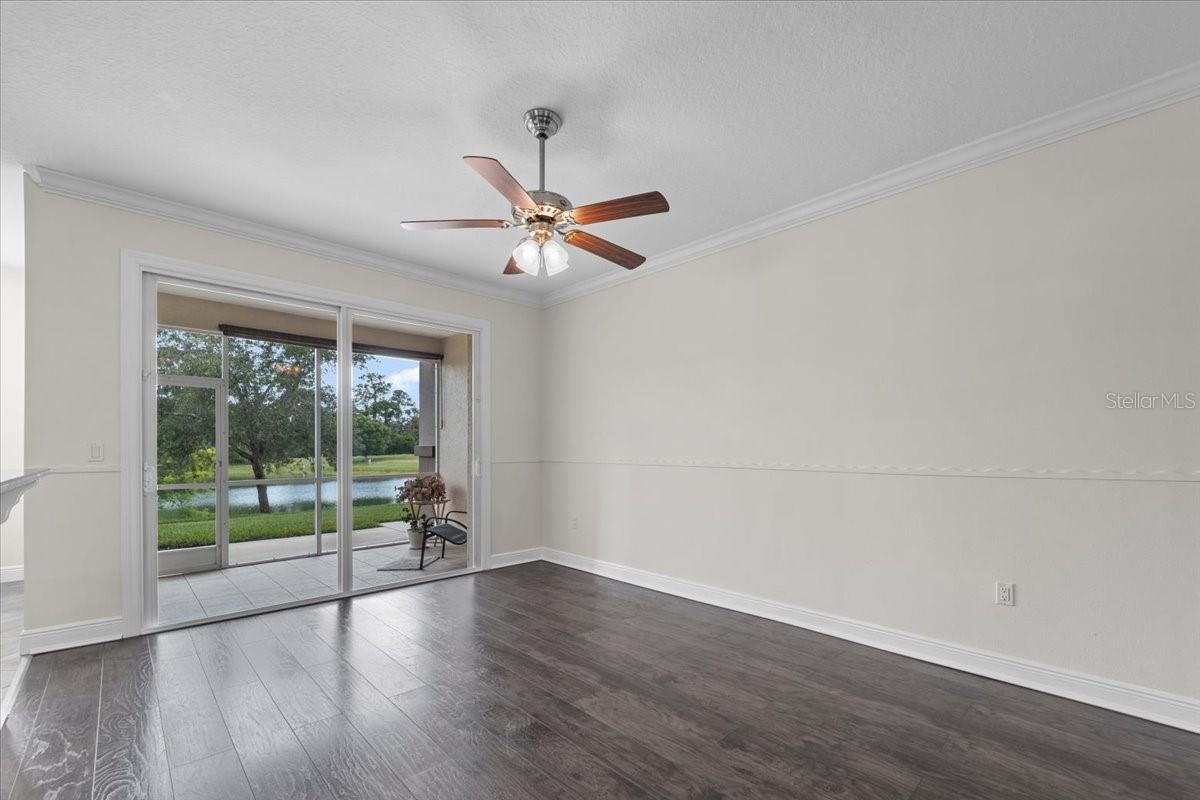 Image 7 of 50 For 70 Riverview Bend S 715