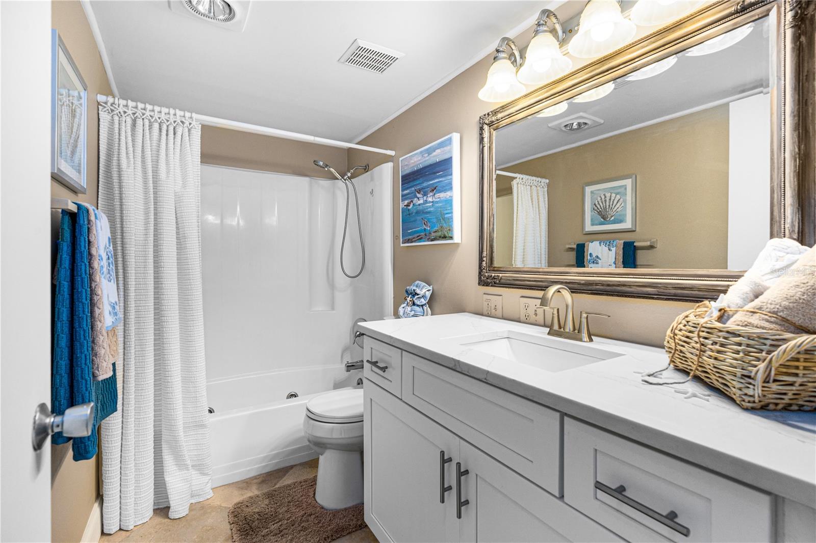 Image 18 of 32 For 3743 S Atlantic Avenue 11d