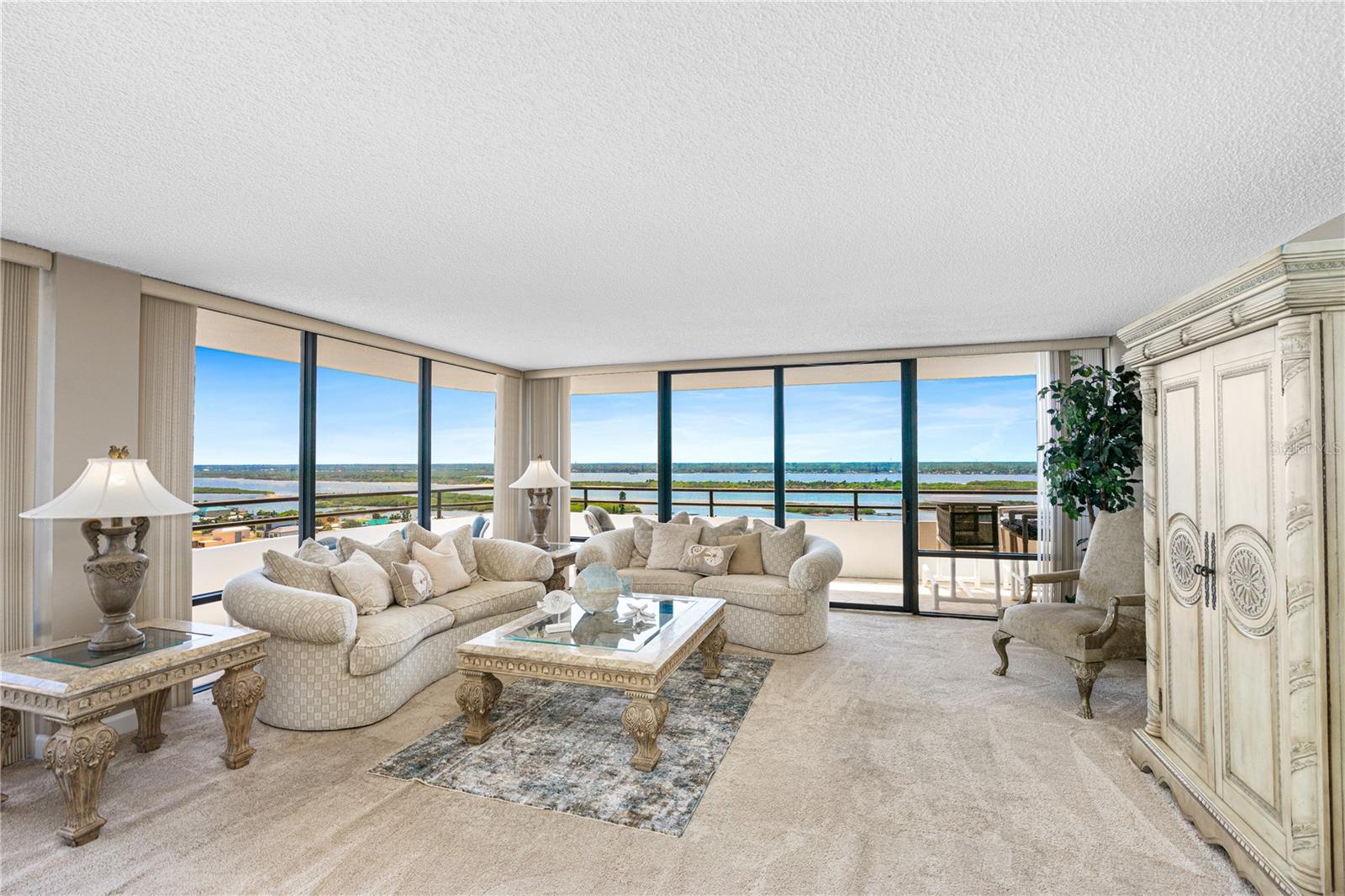 Image 3 of 32 For 3743 S Atlantic Avenue 11d