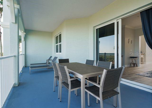 Image 18 of 50 For 800 Cinnamon Beach Way 721