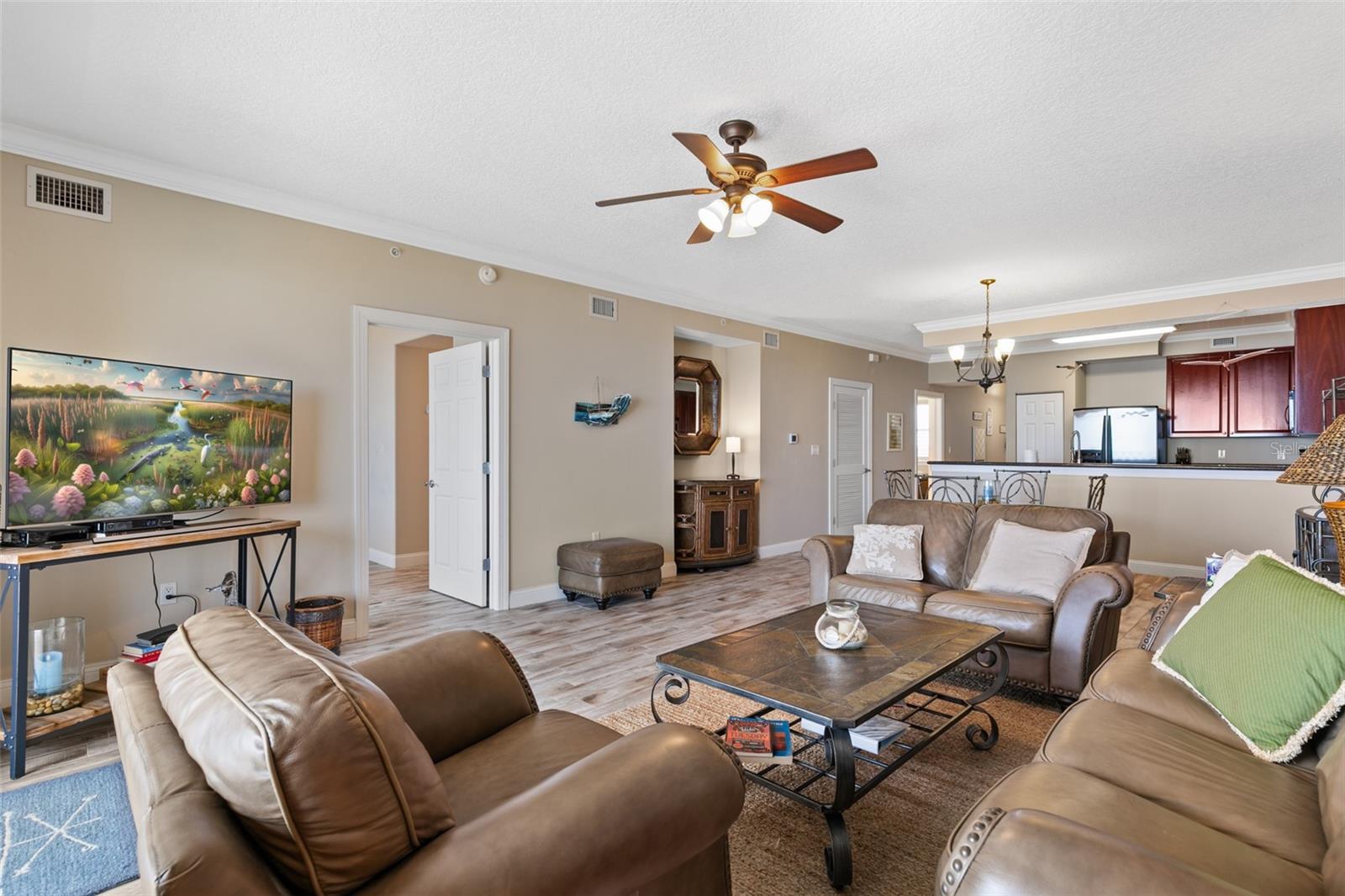 Image 13 of 63 For 60 Surfview Drive 502