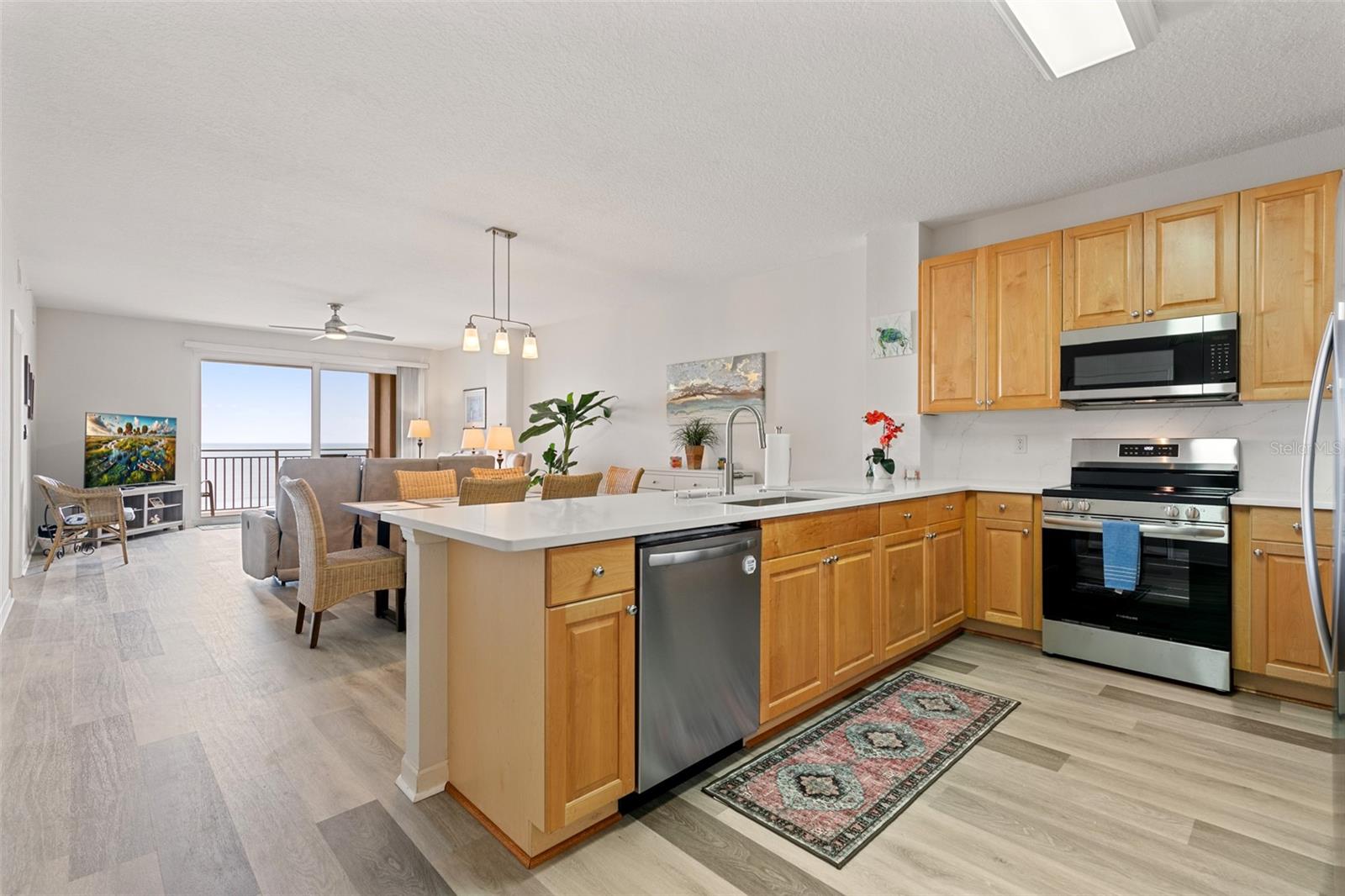 Image 3 of 66 For 80 Surfview Drive 718