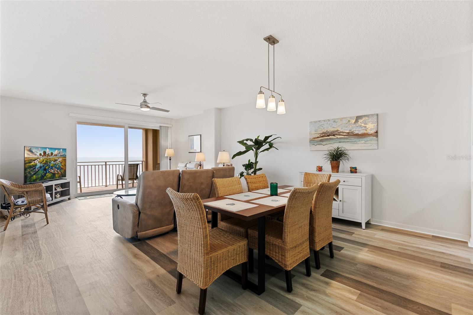 Image 8 of 66 For 80 Surfview Drive 718