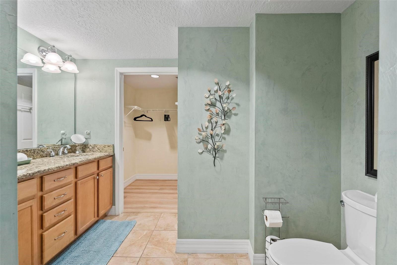 Image 15 of 39 For 2071 Atlantic Avenue 1005