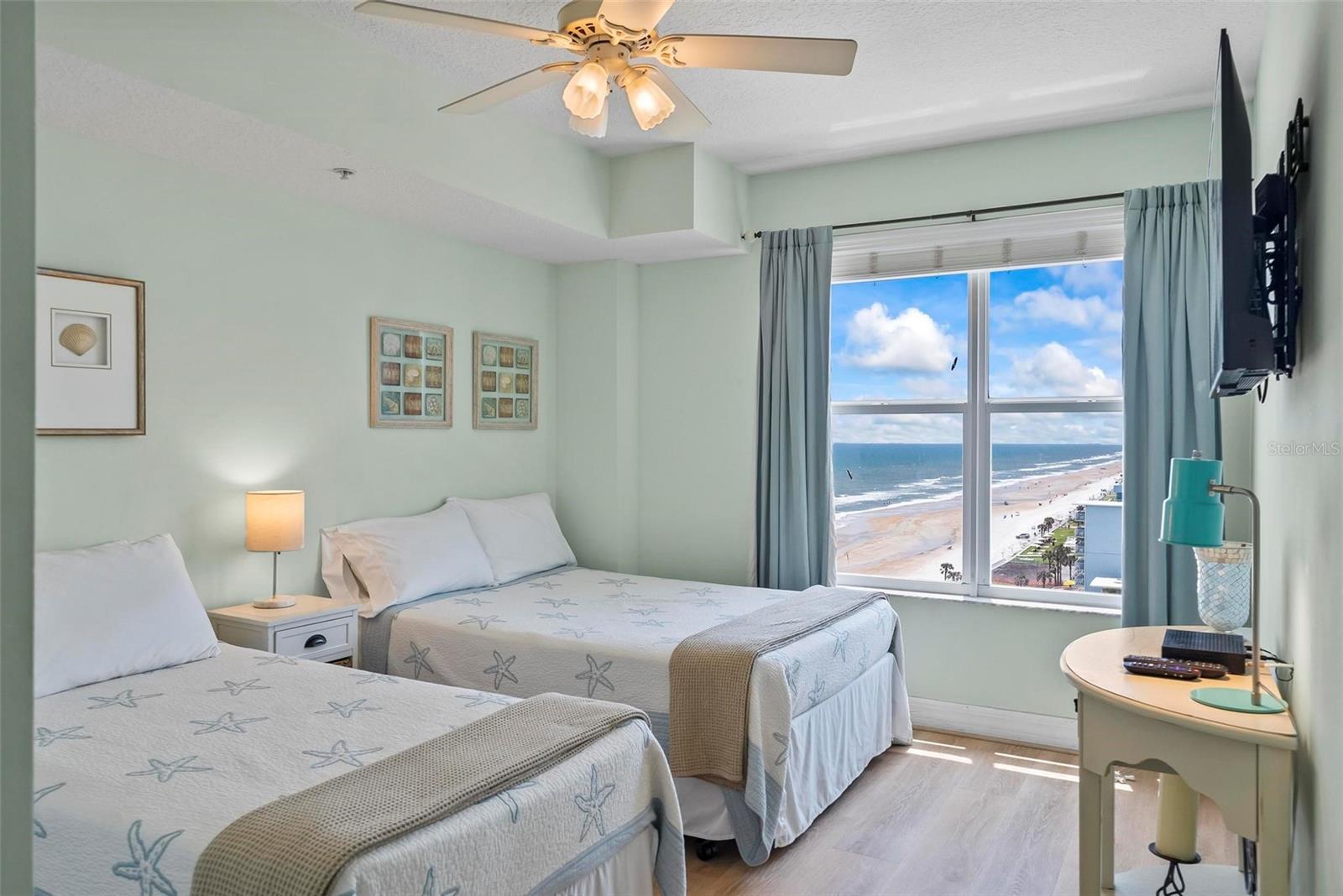 Image 18 of 39 For 2071 Atlantic Avenue 1005