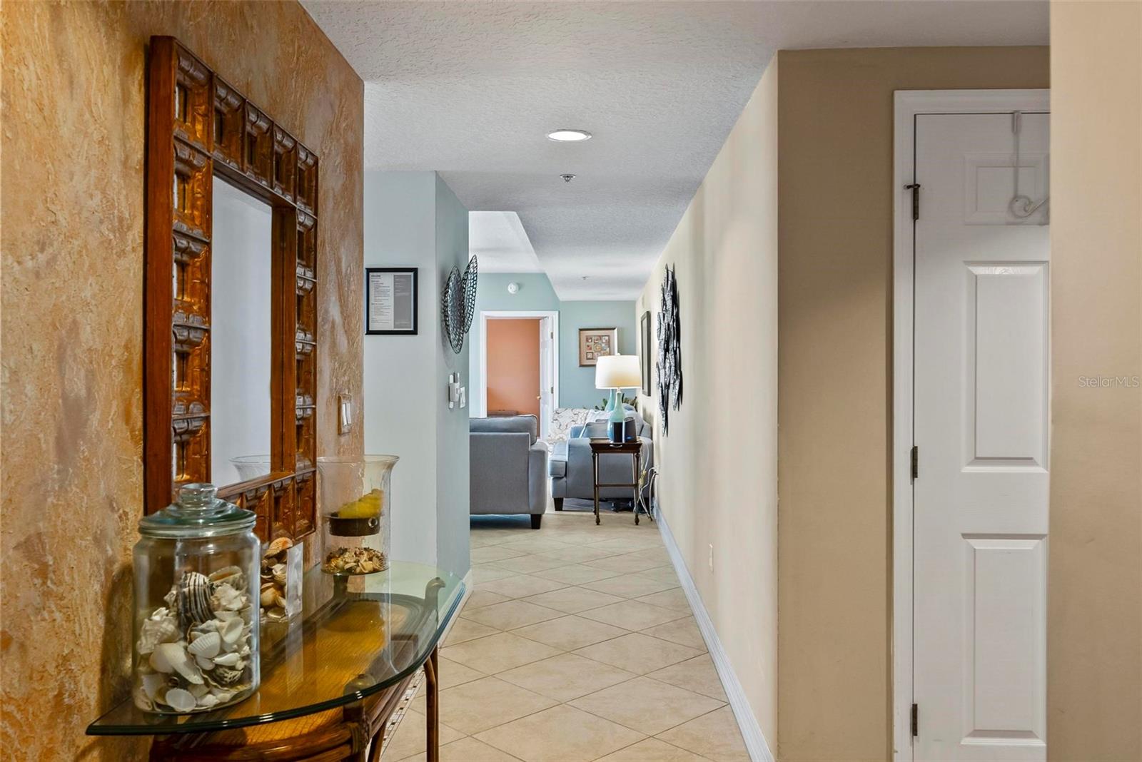 Image 2 of 39 For 2071 Atlantic Avenue 1005