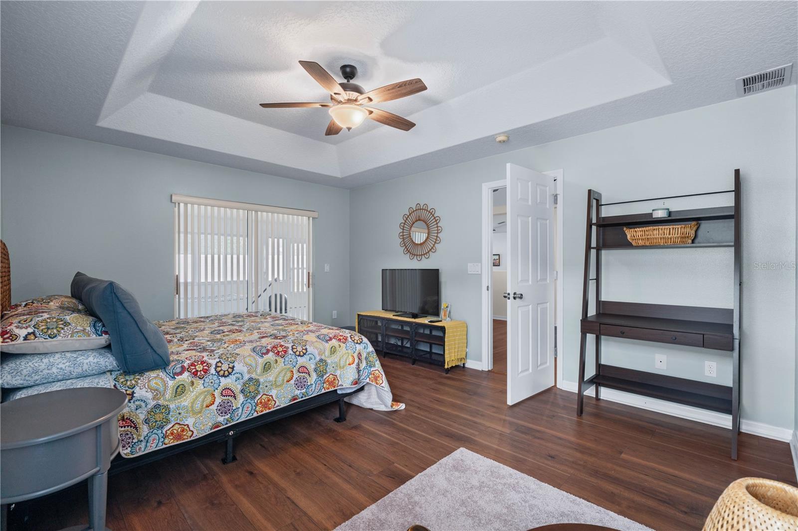 Image 17 of 47 For 55 Westgrill Drive