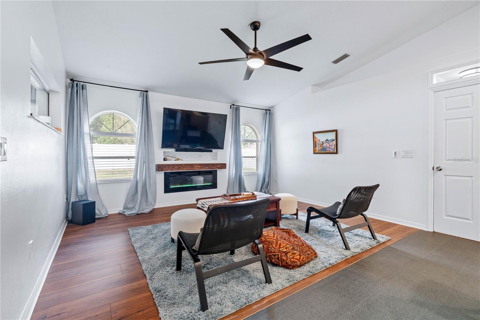 Image 26 of 47 For 55 Westgrill Drive