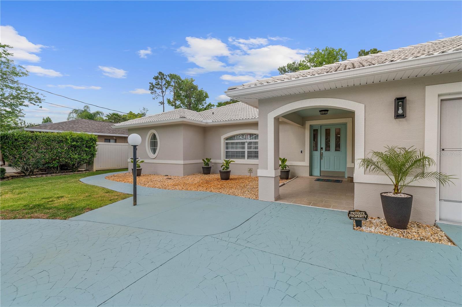 Image 5 of 47 For 55 Westgrill Drive