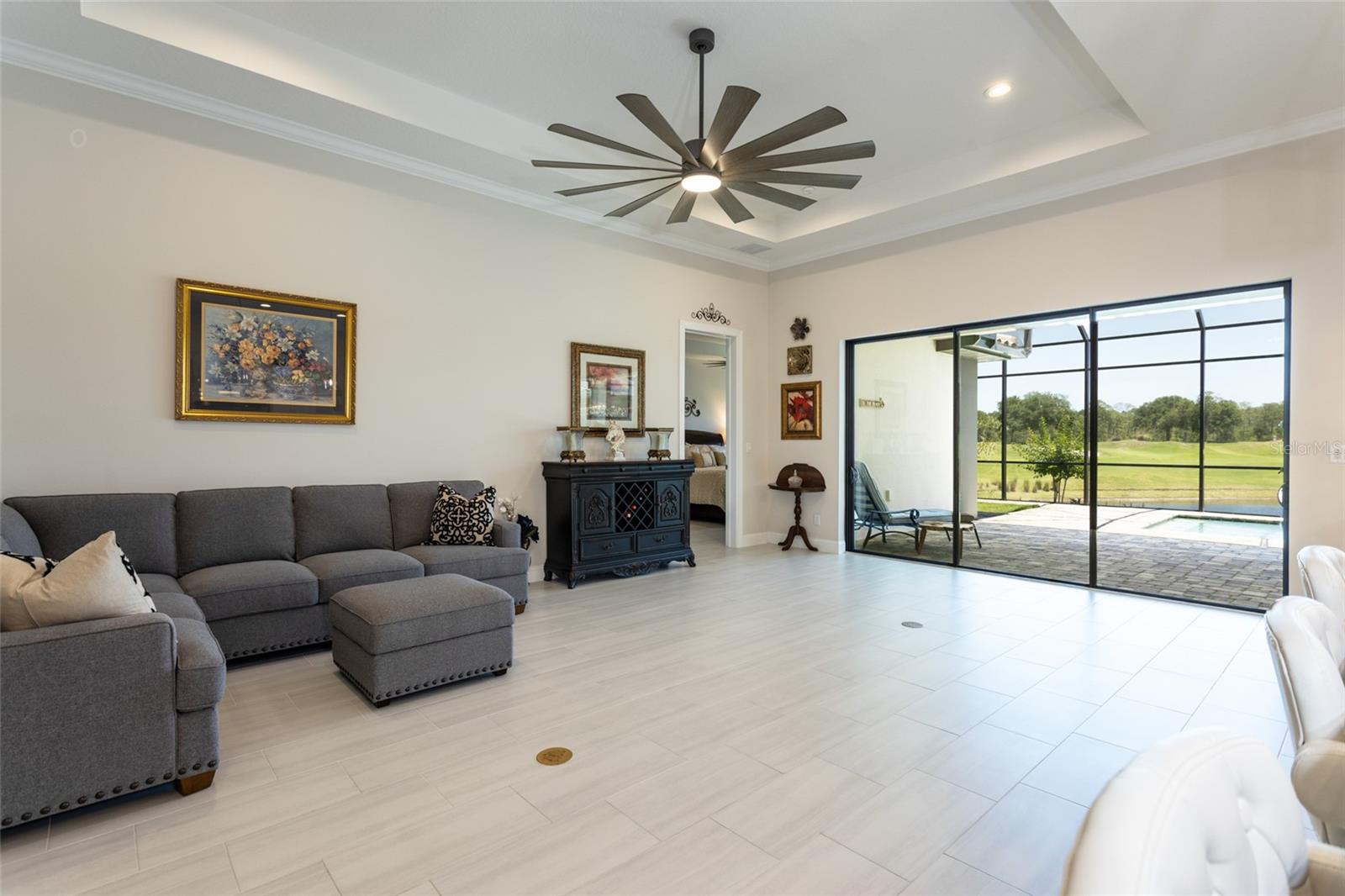 Image 13 of 55 For 431 Bourganville Drive