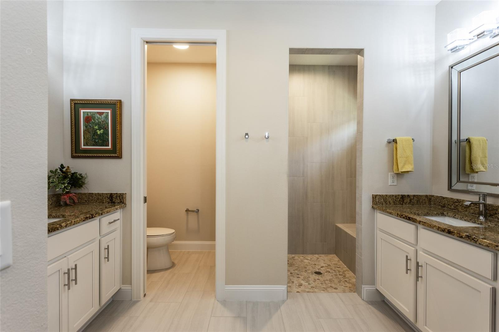 Image 30 of 55 For 431 Bourganville Drive