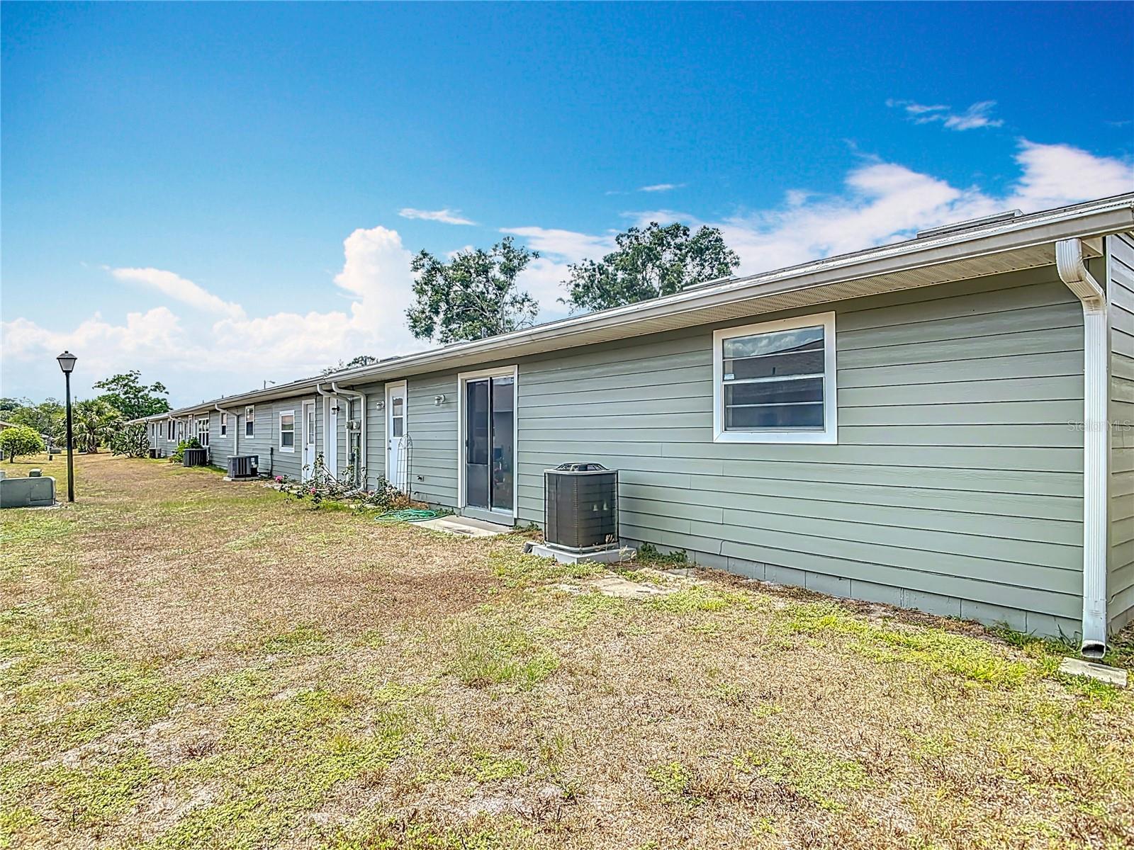Image 31 of 34 For 244 Oakleigh Drive 200