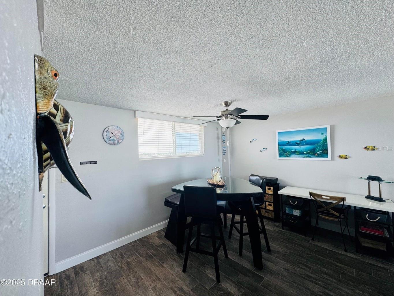Image 8 of 32 For 2727 Atlantic Avenue 602