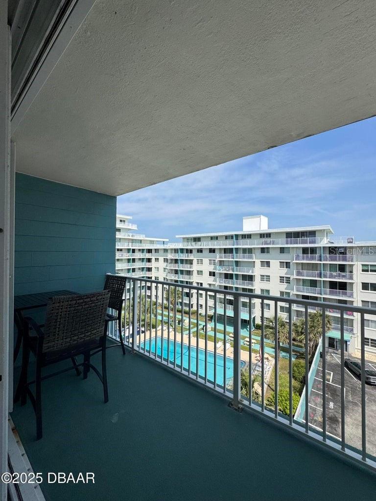Image 9 of 32 For 2727 Atlantic Avenue 602