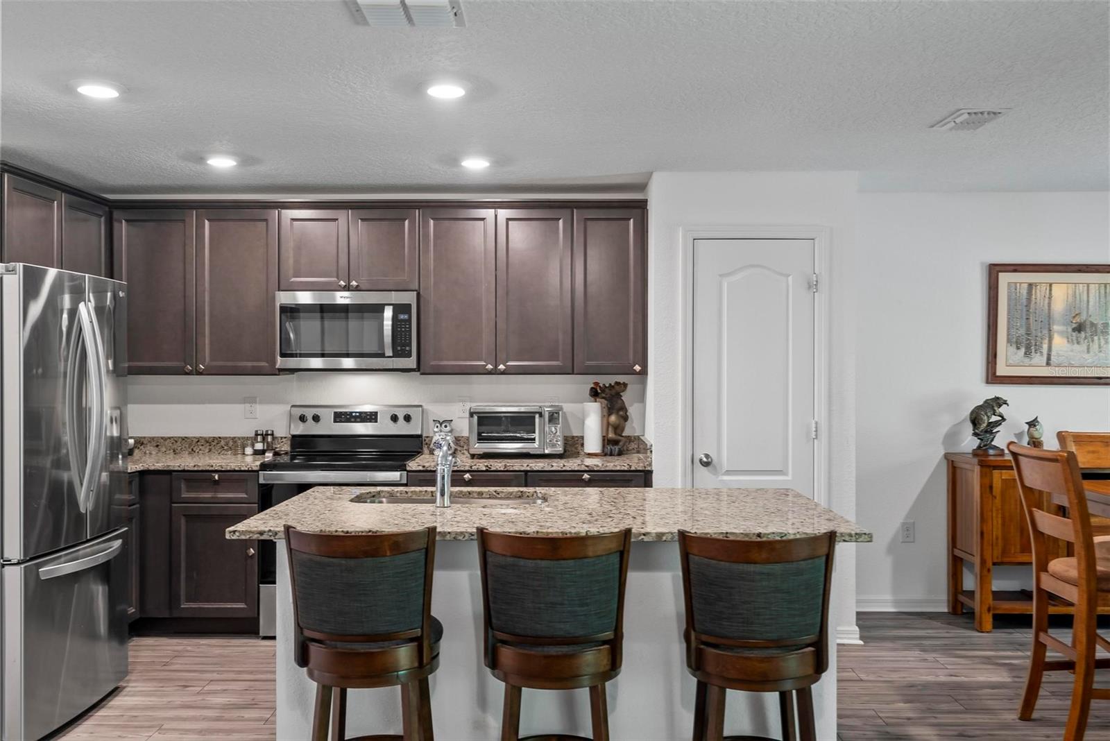Image 19 of 57 For 9 Waldron Place