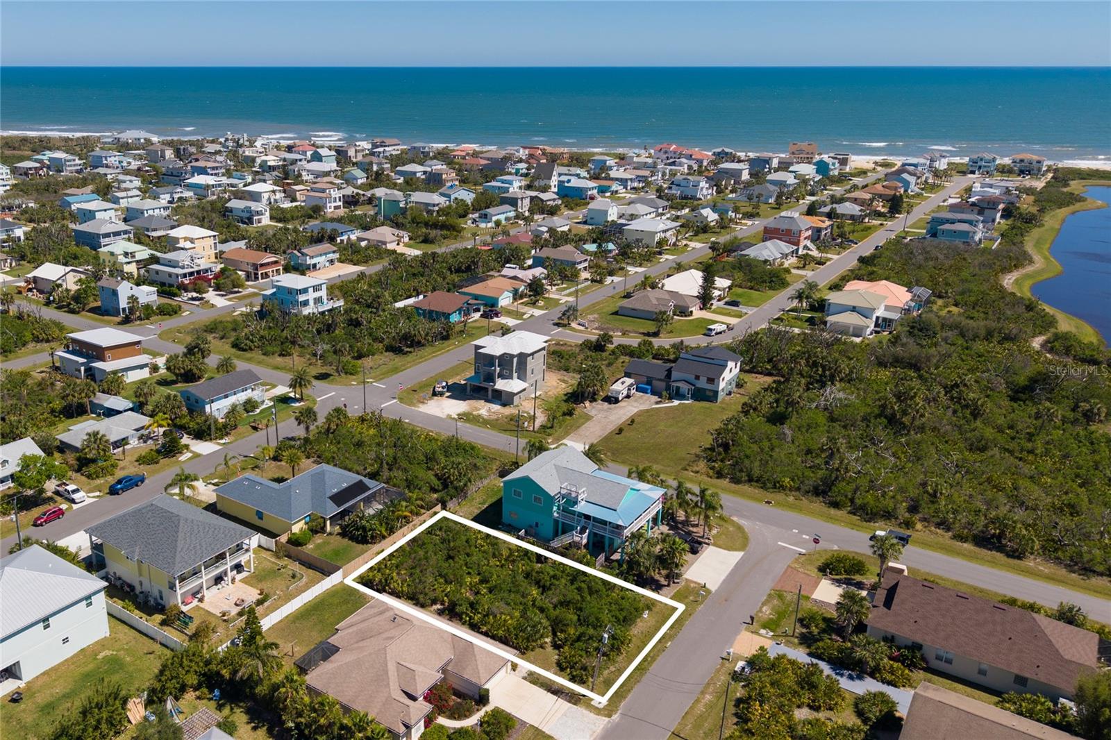 Image 21 of 33 For 25 Surf Drive