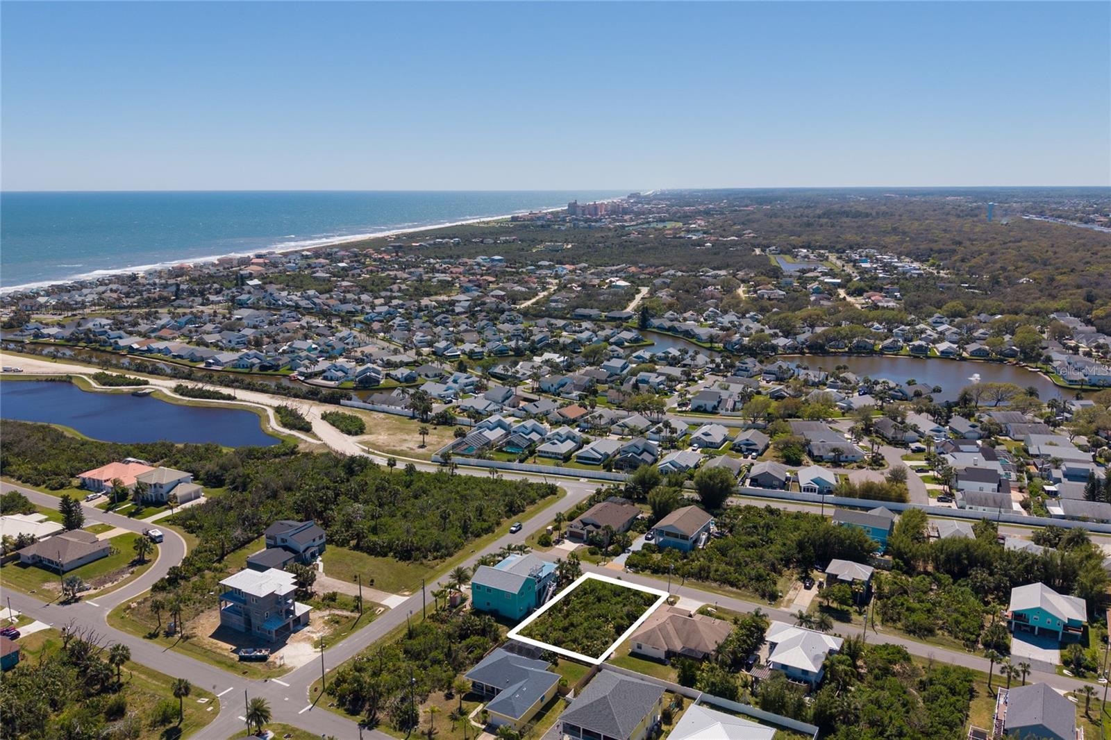 Image 25 of 33 For 25 Surf Drive
