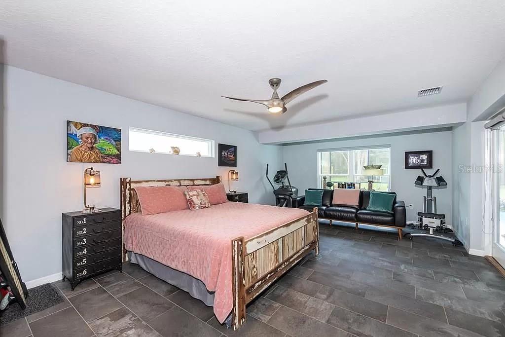 Image 10 of 28 For 6 Saint Johns Avenue