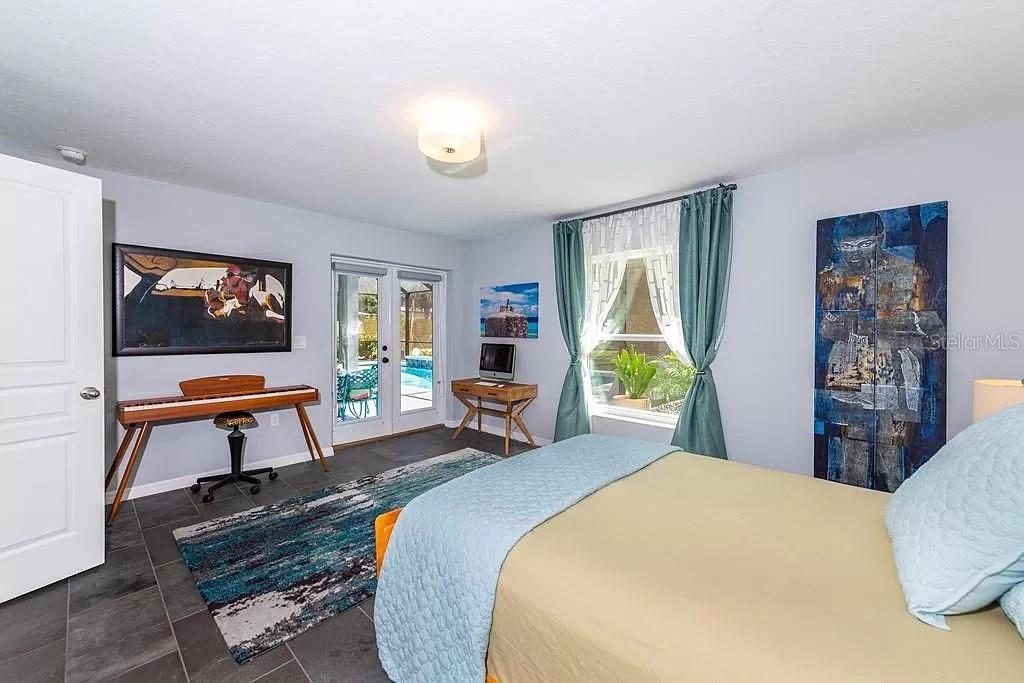 Image 17 of 28 For 6 Saint Johns Avenue