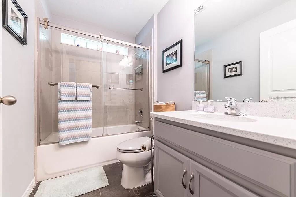 Image 18 of 28 For 6 Saint Johns Avenue