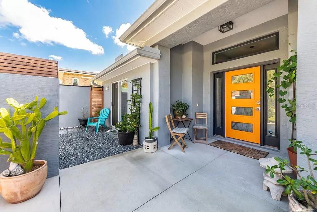 Image 2 of 28 For 6 Saint Johns Avenue