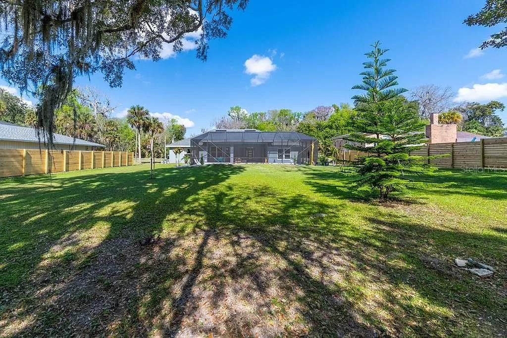 Image 24 of 28 For 6 Saint Johns Avenue