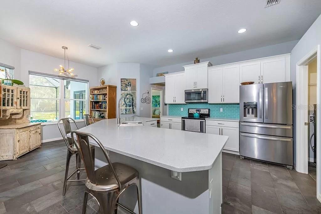 Image 4 of 28 For 6 Saint Johns Avenue