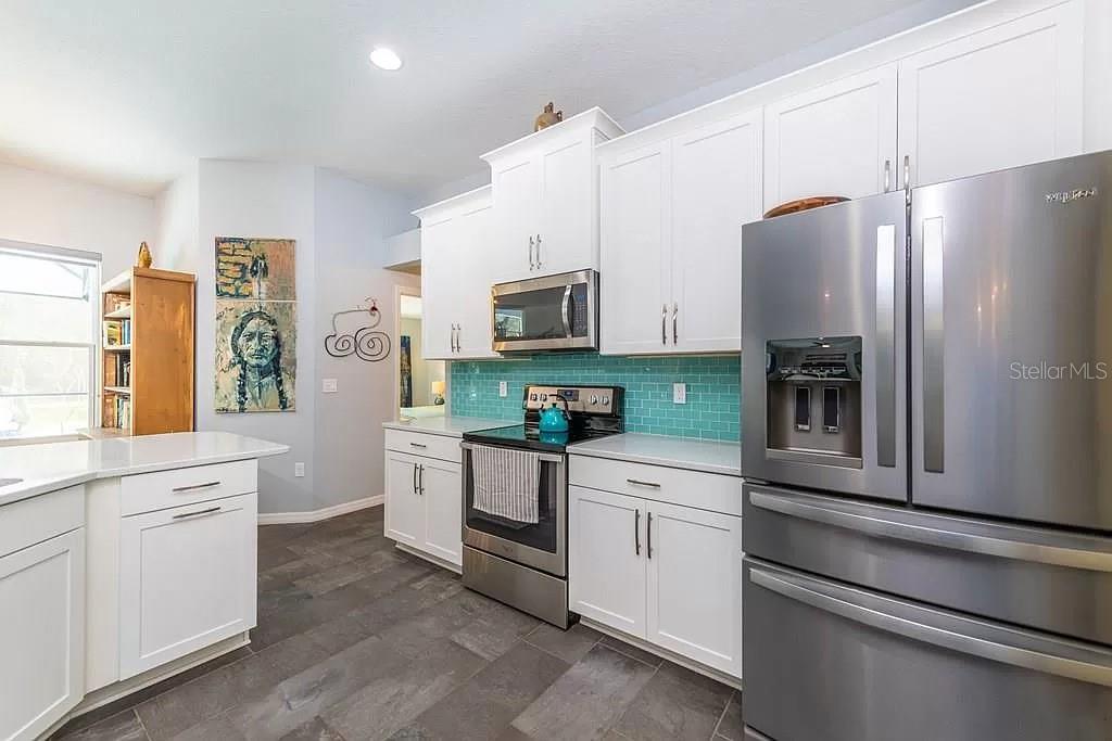 Image 5 of 28 For 6 Saint Johns Avenue