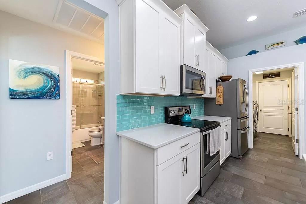 Image 7 of 28 For 6 Saint Johns Avenue