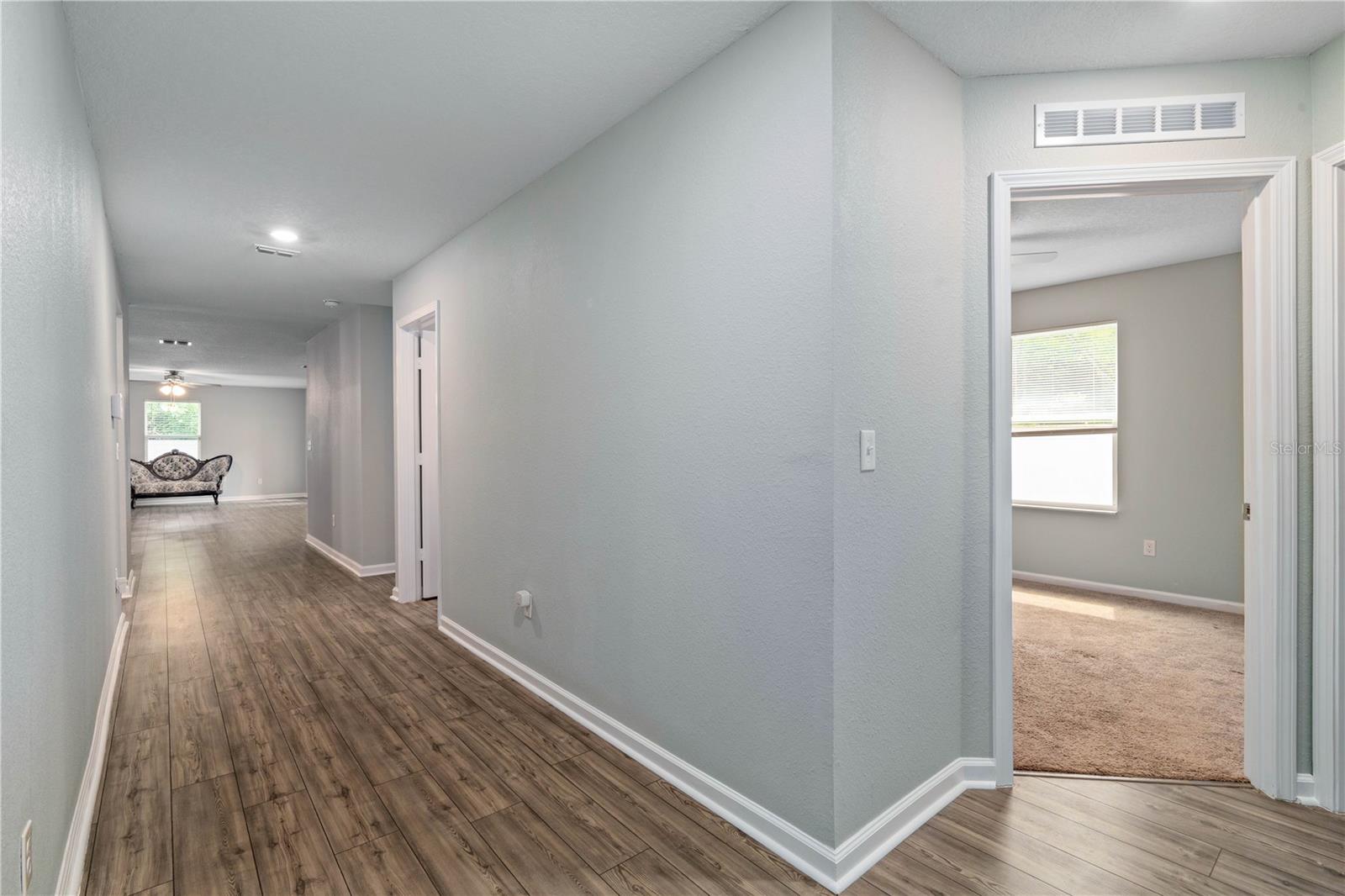 Image 3 of 40 For 8552 Lake George Circle W