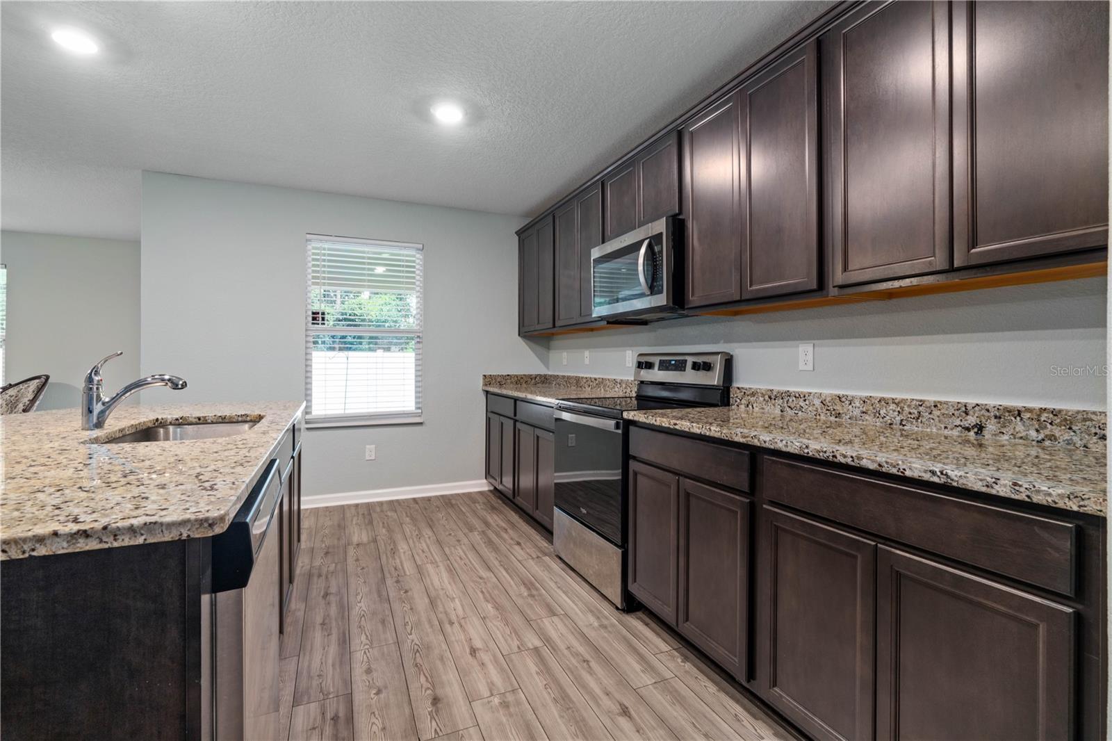 Image 7 of 40 For 8552 Lake George Circle W