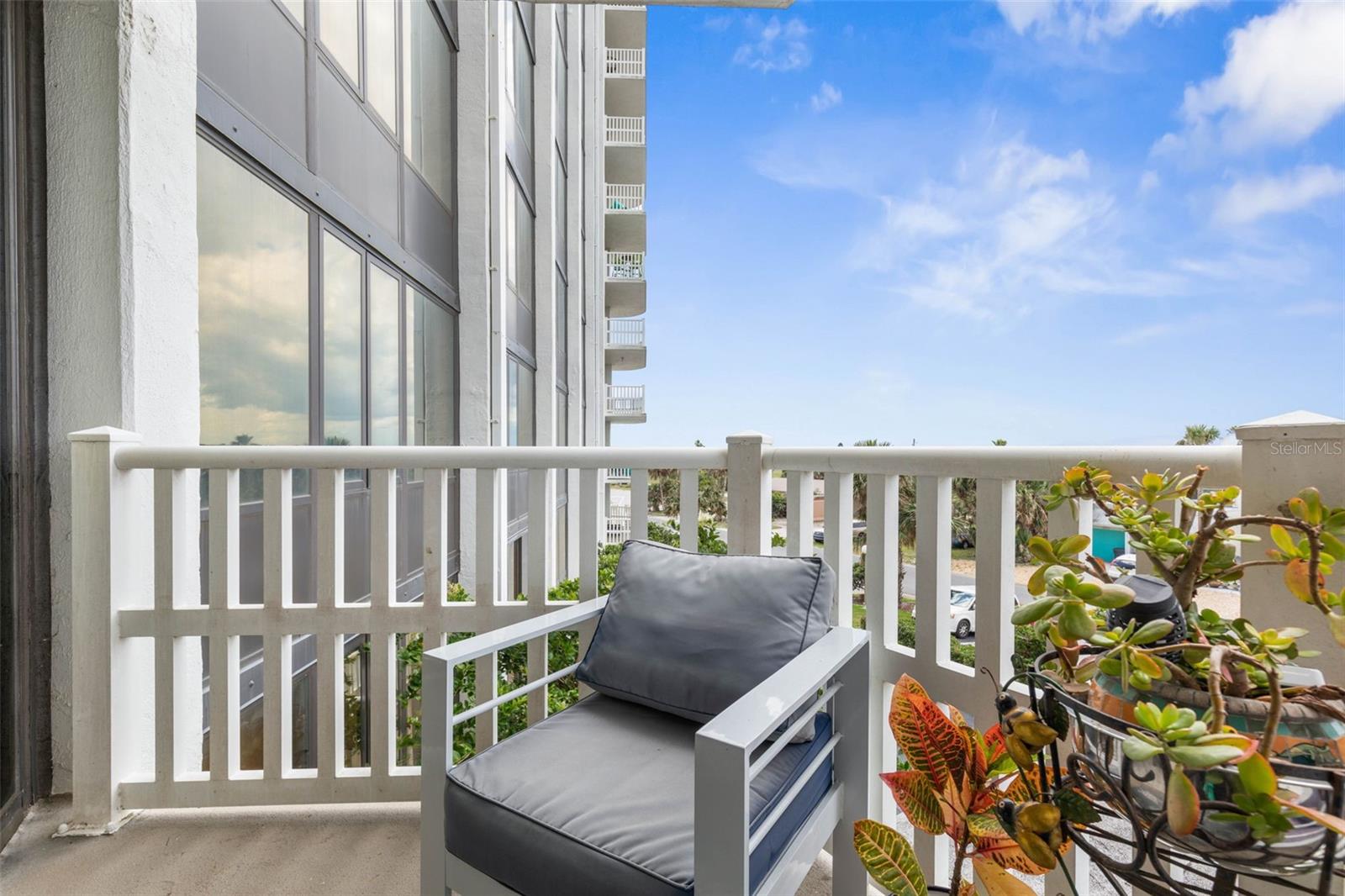 Image 11 of 53 For 3580 Ocean Shore Boulevard 210