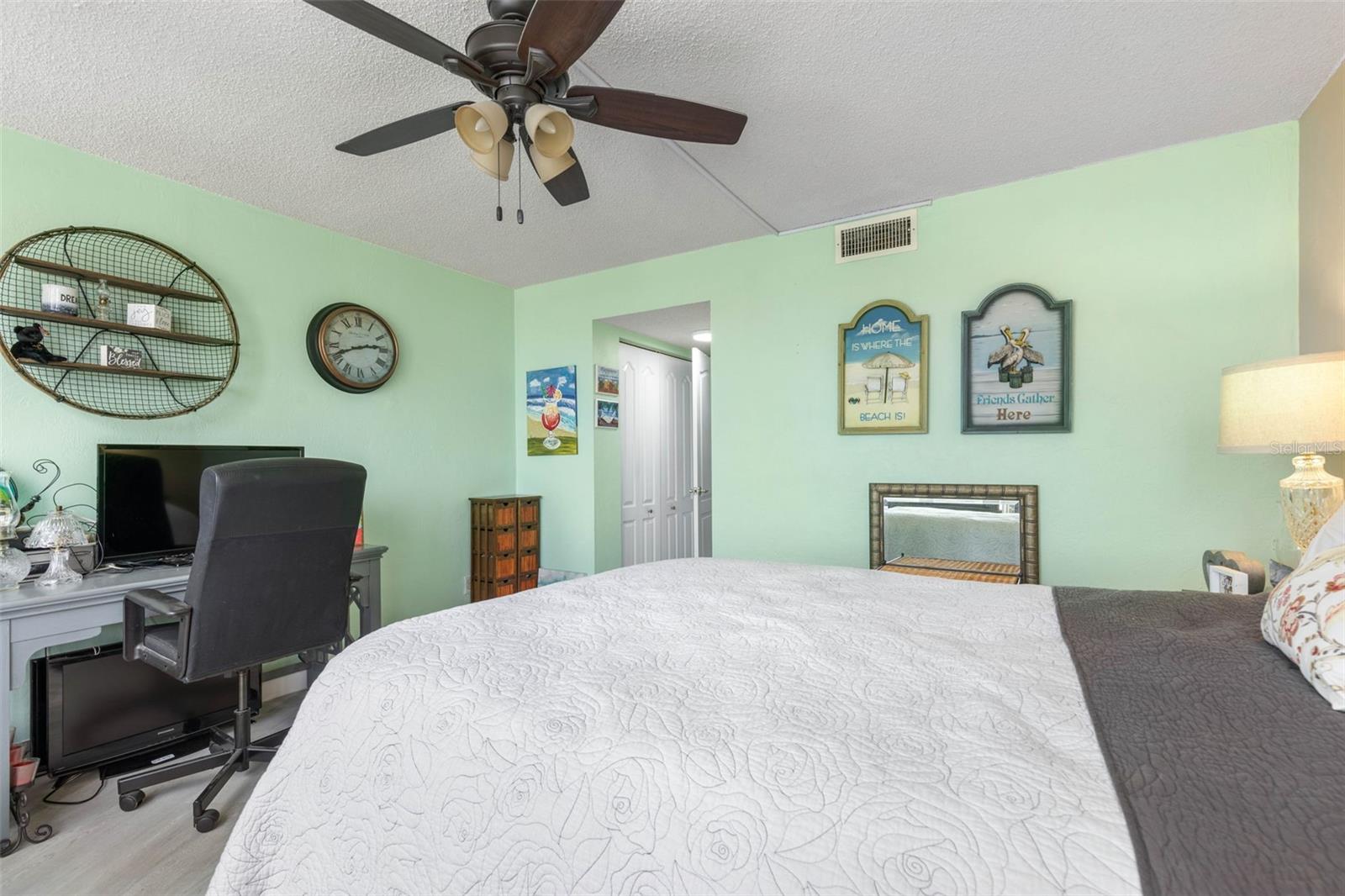 Image 19 of 53 For 3580 Ocean Shore Boulevard 210